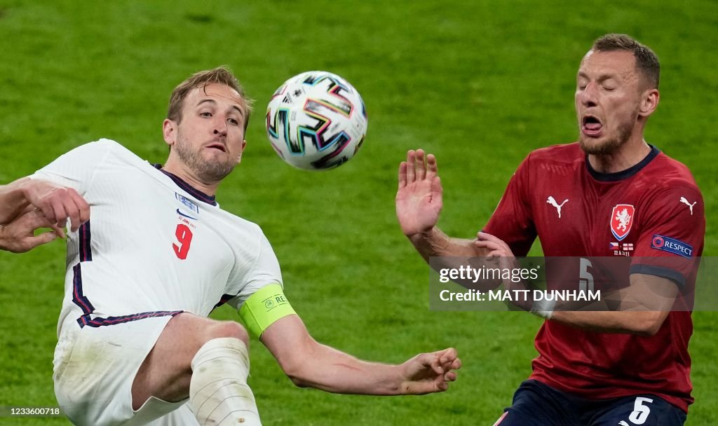 FBL-EURO-2020-2021-MATCH32-CZE-ENG