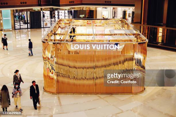 1,452 Louis Vuitton Store Launch Stock Photos, High-Res Pictures, and  Images - Getty Images