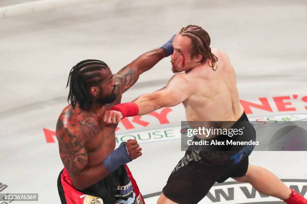 Bruce Knuckles 93 Joey Knuckles Stock Photos, High-Res Pictures, and Images - Getty Images