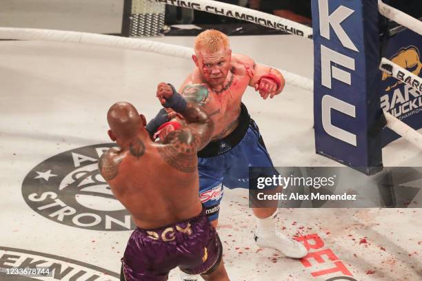 Hector Lombard Vs Joe Riggs Full Fight Hector Lombard Photos and Premium High Res Pictures - Getty Images