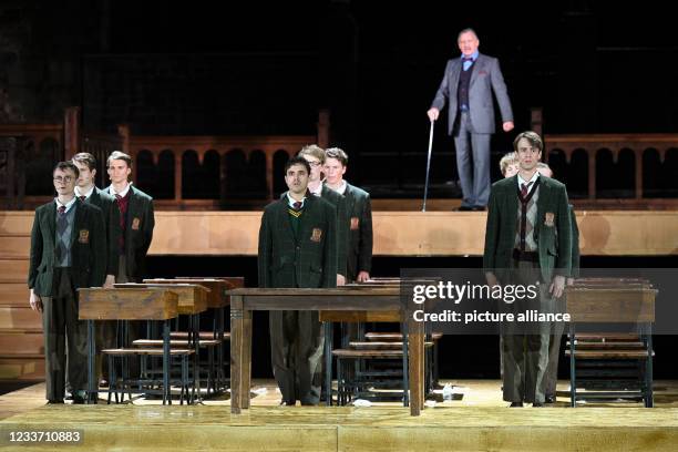 June 2021, Hessen, Bad Hersfeld: Actor Hannes Hellmann acts as director behind his students on stage during the media rehearsal of the play "The Dead...