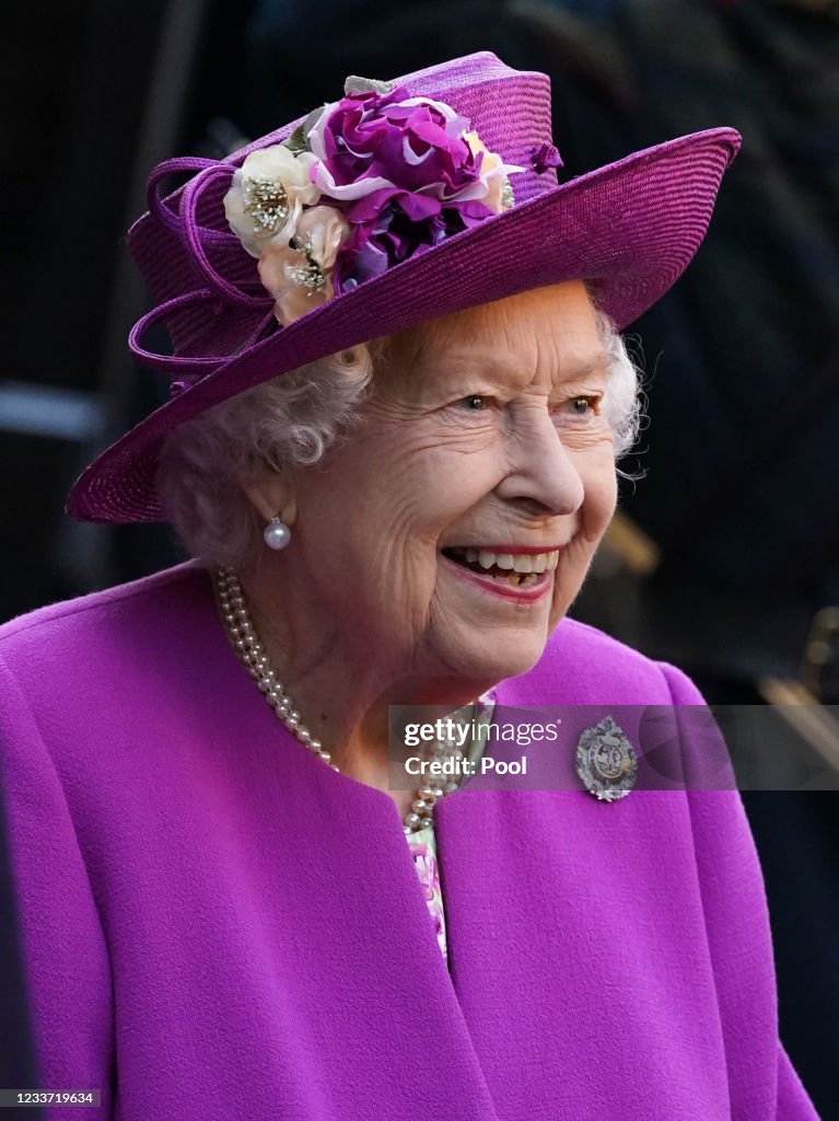 The Queen Visits Stirling Castle