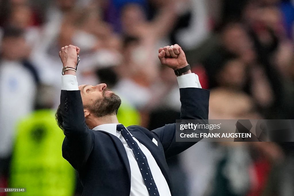 TOPSHOT-FBL-EURO-2020-2021-MATCH44-ENG-GER