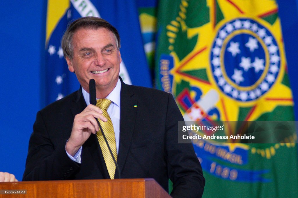 Bolsonaro Launches New Register For Fishing Industry