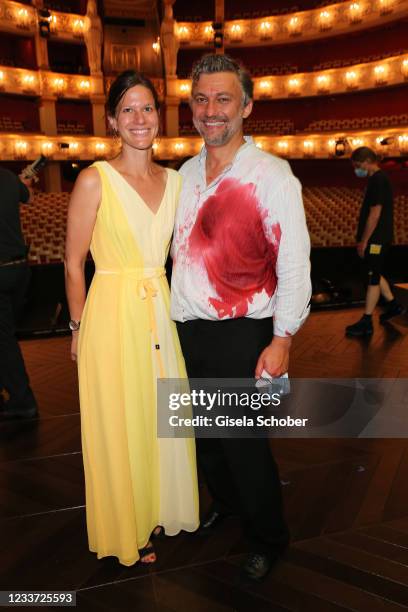 Opera singer Jonas Kaufmann and his wife Christiane Lutz during the premiere of "Tristan und Isolde" as part of the Munich Opera Festival 2021 at...