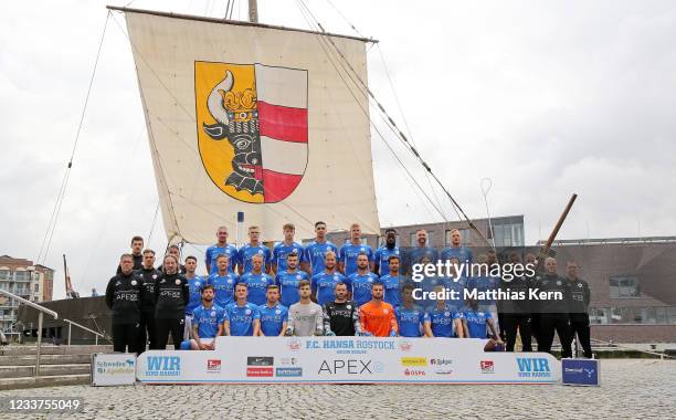 Back row video analyst Vincent Leifholz, team staff Alexander Ogrinc, Damian Rossbach, Svante Ingelsson, Michel Ulrich, Sven Sonnenberg, Thomas...