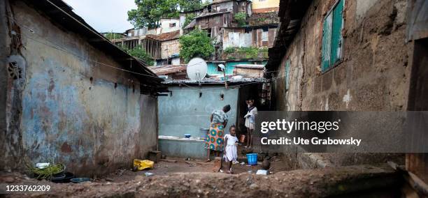 Freetown, SierraLeone Famaly life in Bomeh Village on June 15, 2021 in Freetown, Sierra Leone. The poorest of the poor have started to settle on the...