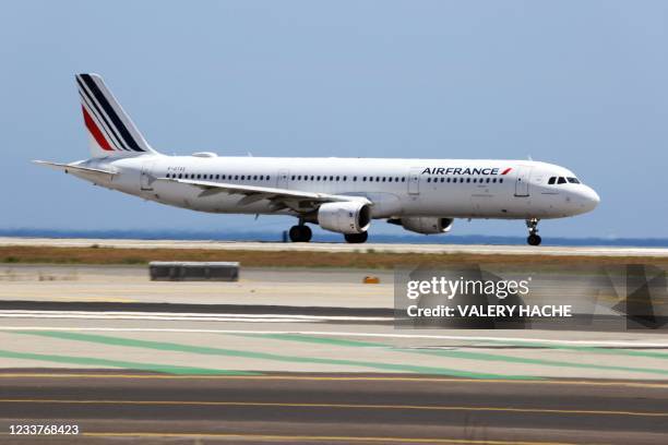 An Air France's Airbus A321 takes off in Nice airport on the French riviera city of Nice, on July 2, 2021.