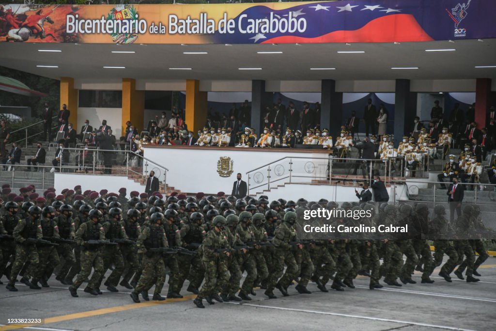 Maduro Holds Military Parade on Independece Day
