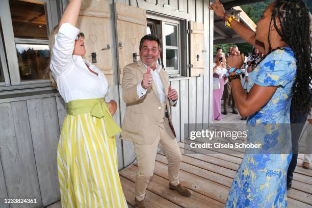 Singer Thomas Andersa and his wife Claudia Anders and Barbara Becker dance during the wedding ceremony of Claudelle Deckert and Peter Olsson on July...