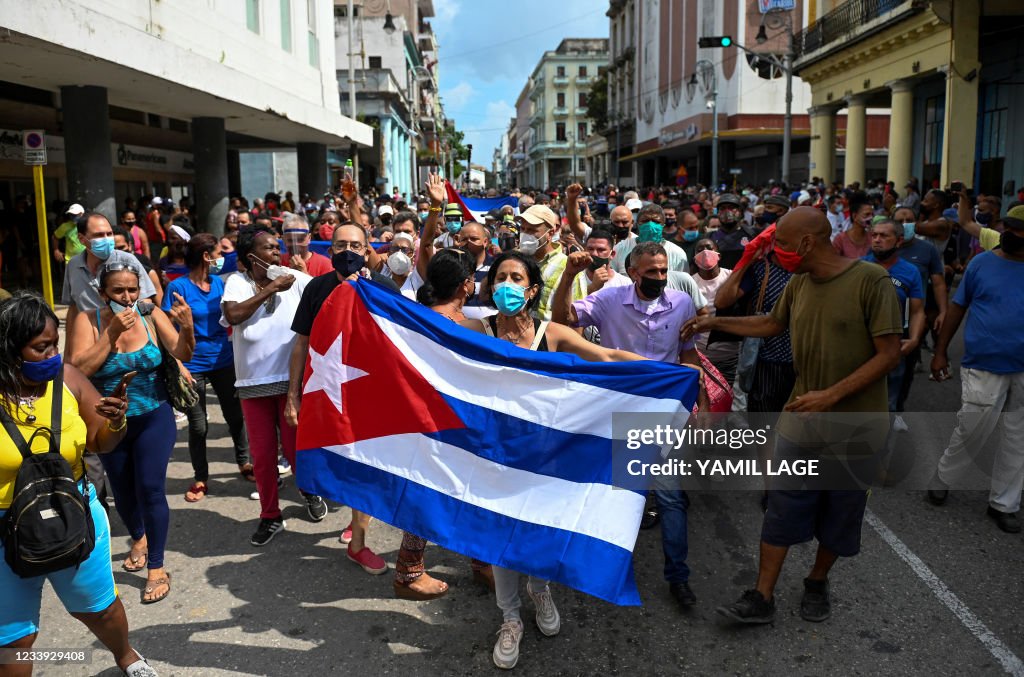 TOPSHOT-CUBA-POLITICS-DEMONSTRATION-DIAZ-CANEL