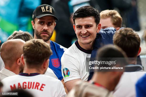 July 2021, United Kingdom, London: Football: European Championship, Italy - England, final round, final at Wembley Stadium. England's Harry Maguire...