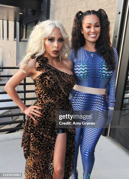 Kayla Methven and Telli Swift attend the Boxing WAGS Association Event In Support Of Autism Awareness With Brighter Future Charity - D'Telli Unisex...