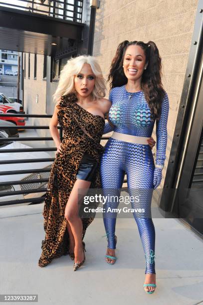 Kayla Methven and Telli Swift attend the Boxing WAGS Association Event In Support Of Autism Awareness With Brighter Future Charity - D'Telli Unisex...