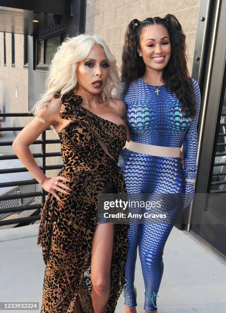 Kayla Methven and Telli Swift attend the Boxing WAGS Association Event In Support Of Autism Awareness With Brighter Future Charity - D'Telli Unisex...
