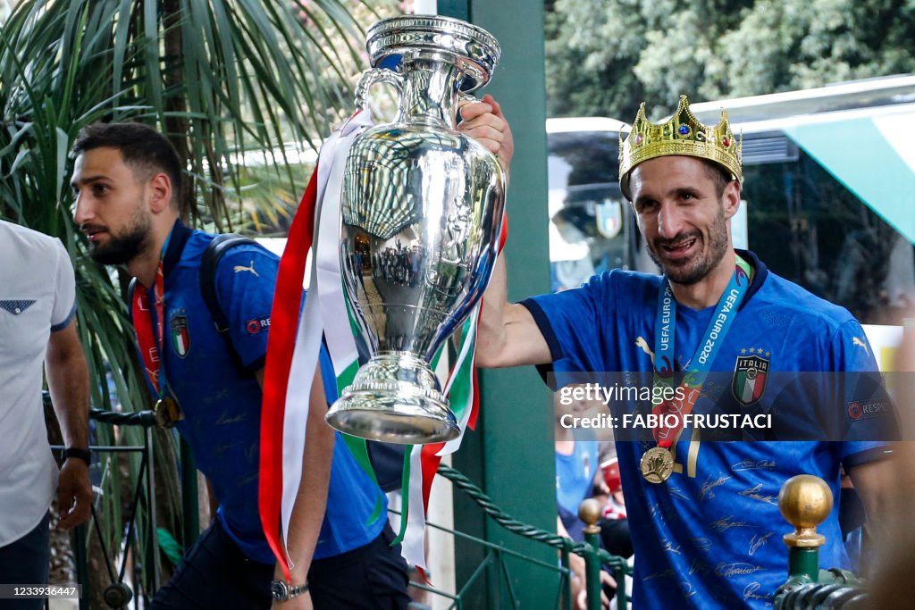 TOPSHOT-FBL-EURO-2020-2021-ITALY