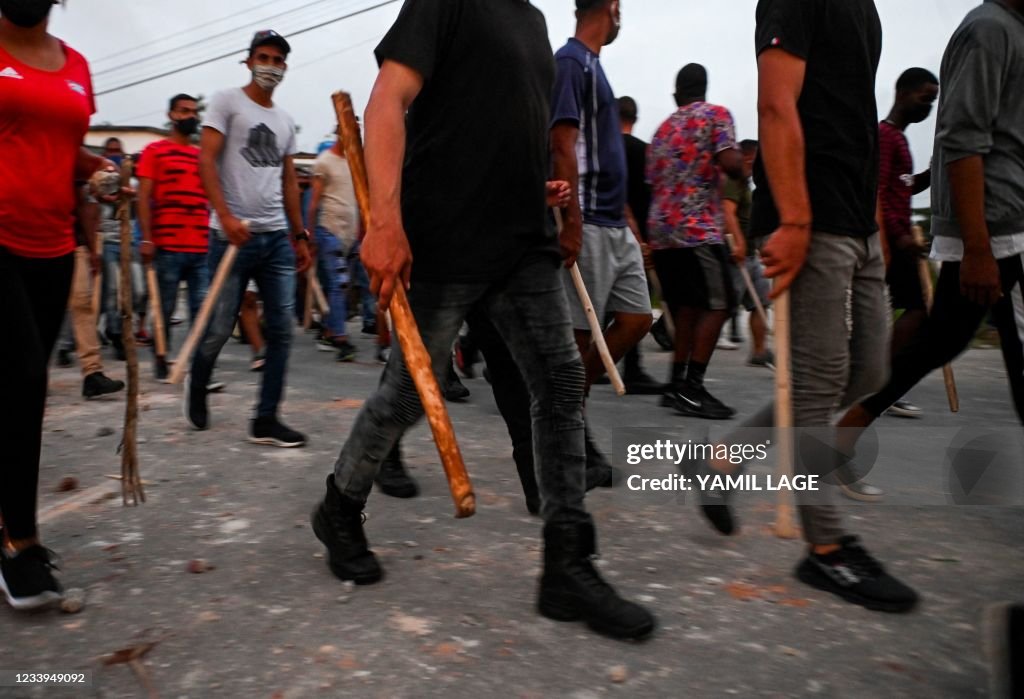 TOPSHOT-CUBA-POLITICS-DEMONSTRATION