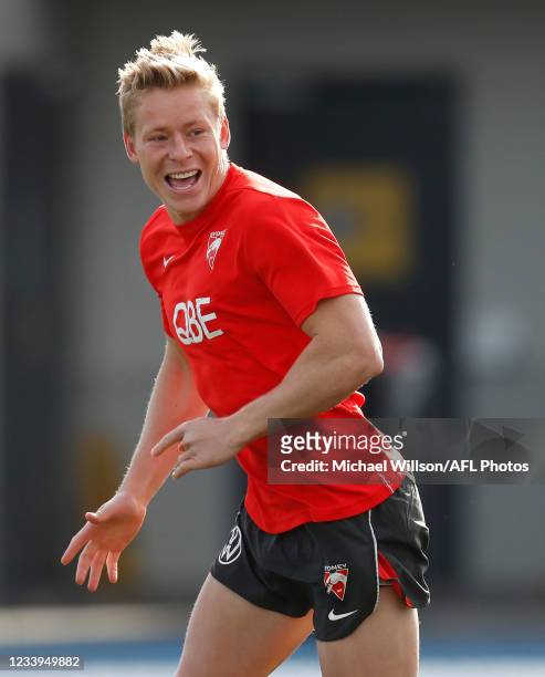 Isaac Heeney of the Swans in action during the Sydney Swans training session at Lakeside Stadium on July 13, 2021 in Melbourne, Australia.