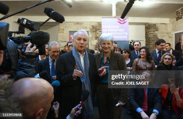 Françoise de Panafieu, chef de file de l'UMP pour les municipales de 2008 à Paris, présente officiellement le 29 novembre 2007 les 20 têtes de liste,...