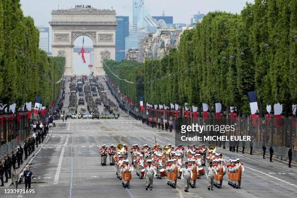Soldiers of the French Foreign Legion 'Pionniers du 1er Regiment Etranger de la Legion' march during the annual Bastille Day military parade on the...
