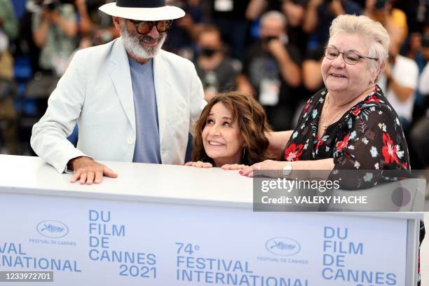 Canadian actor Roc Lafortune, French actress and director Valerie Lemercier and Canadian actress Danielle Fichaud pose during a photocall for the...