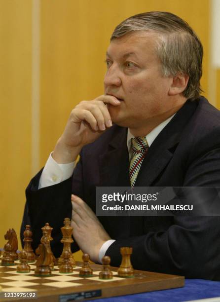 12th World Champion Russian chess player Anatoly Karpov looks on News  Photo - Getty Images