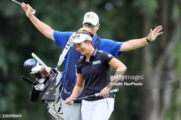 Su Oh of Melbourne, Australia approaches the 15th green with her caddy during the second round of the Marathon LPGA Classic golf tournament at...