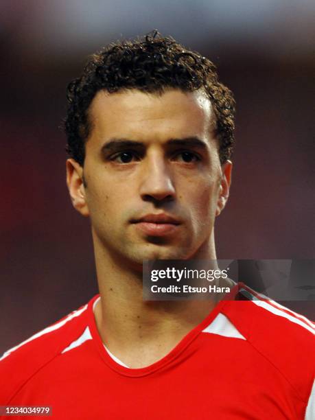 Simao of Benfica is seen prior to the UEFA Champions League Quarter-final first leg match between Benfica and Barcelona at the Estadio da Luz on...