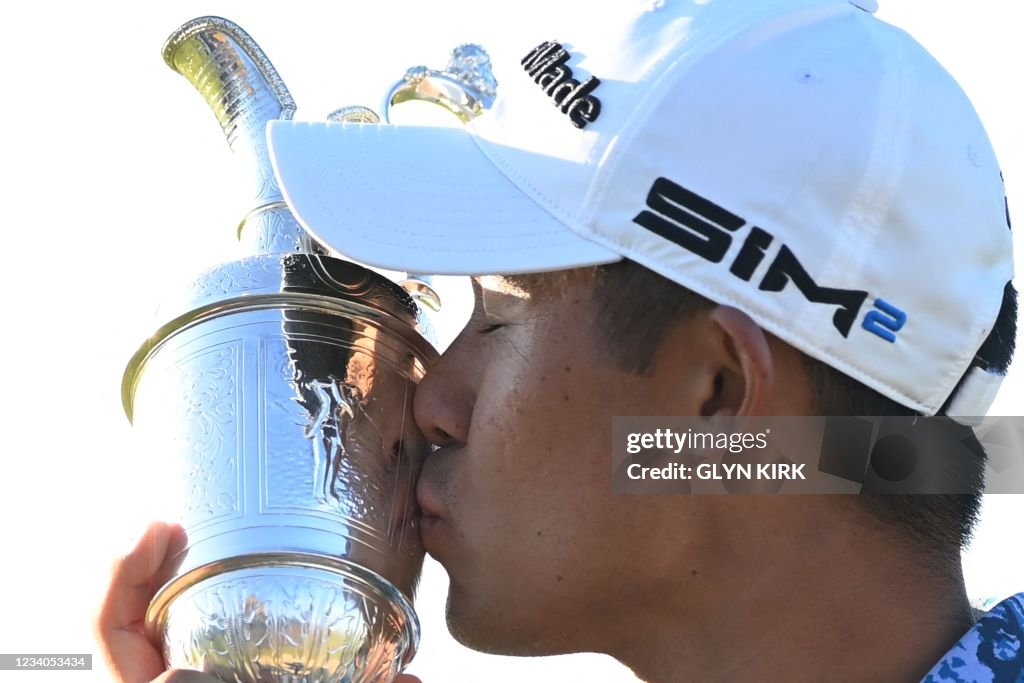 GOLF-OPEN-BRITAIN-TROPHY
