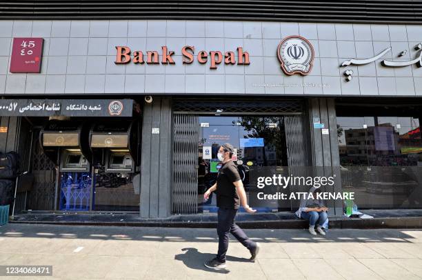 29 Sepah Bank Photos & High Res Pictures - Getty Images
