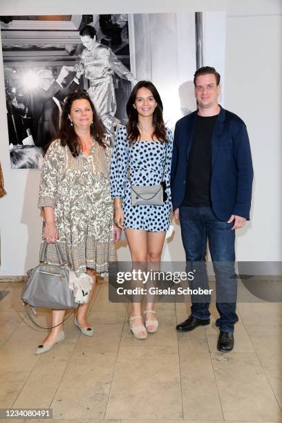 Tamara Dietl and her daughter Serafina Dietl, Dominik Elstner, Marie Waldburg during the fashion installation and special auction preview "SHE -...