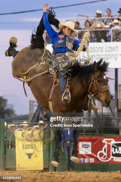 Rusty Rodeo By Wildestanimal Photos and Premium High Res Pictures - Getty Images