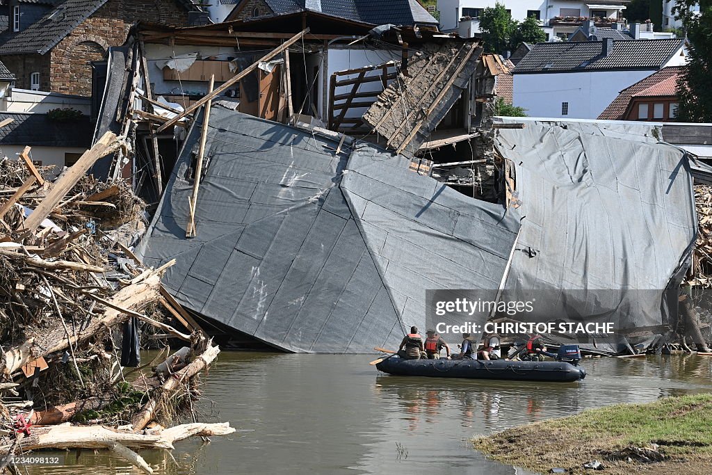 TOPSHOT-GERMANY-EUROPE-WEATHER-CLIMATE-FLOODS