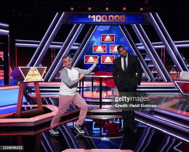 Ana Gasteyer vs Rachel Dratch and Joe Gatto vs James Murray" - This week's celebrity guests on "The $100,000 Pyramid" are "Saturday Night Live" alums...