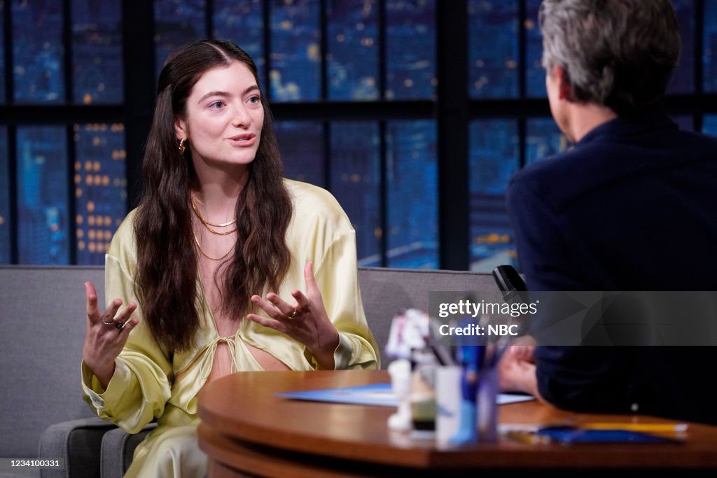 Late Night with Seth Meyers - Season 8