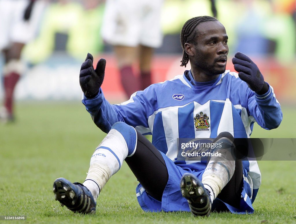 Wigan Athletic v Arsenal