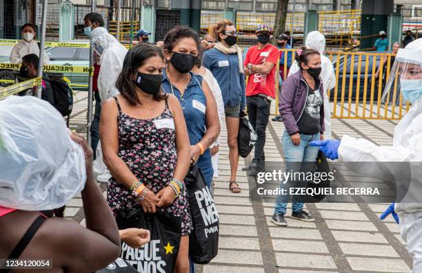 Homeless Connection Line 2,353 Homeless People In Line Stock Photos, High-Res Pictures, and ...
