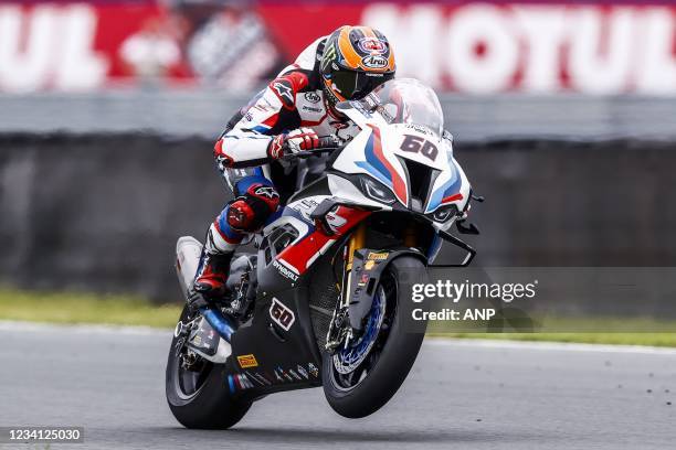 Michael van der Mark on his BMW during free practice in preparation for the Superbike World Championship. ANP VINCENT JANNINK