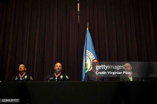 Peter Zeis Photos and Premium High Res Pictures - Getty Images