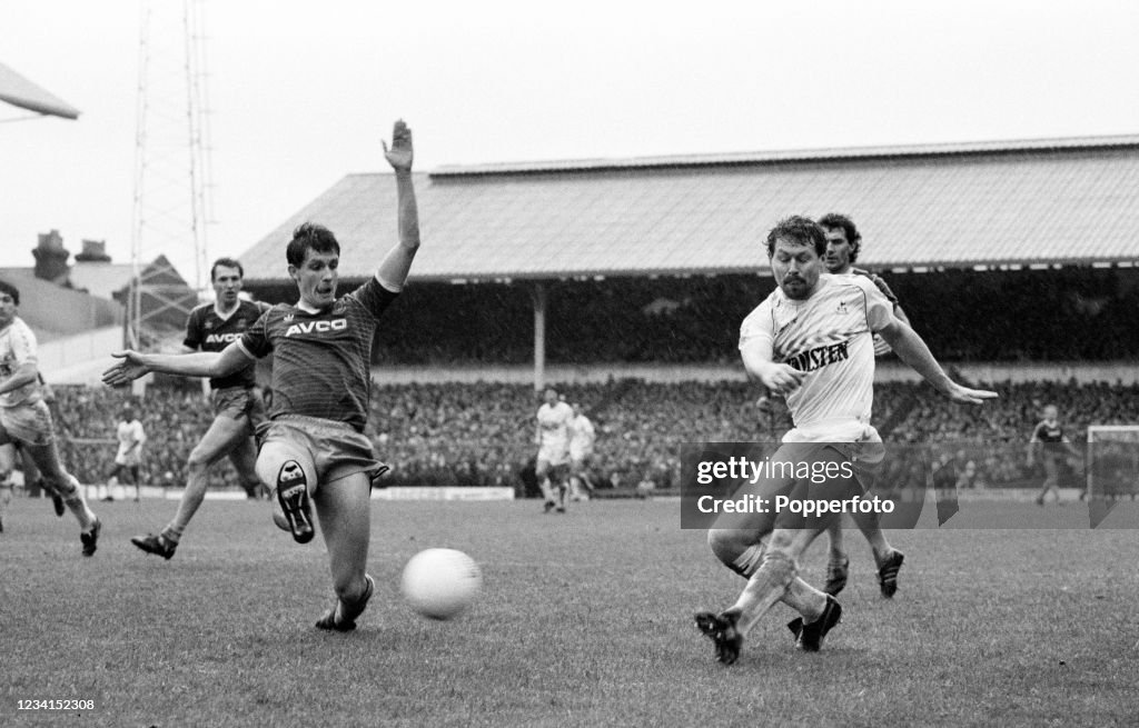 Tottenham Hotspur v West Ham United - Canon League Division One