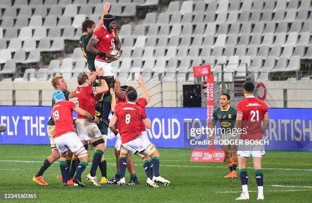 Leaping Trys Rugby 480 Rugby Player Leaping Up To Catch Ball Stock Photos, High-Res ...