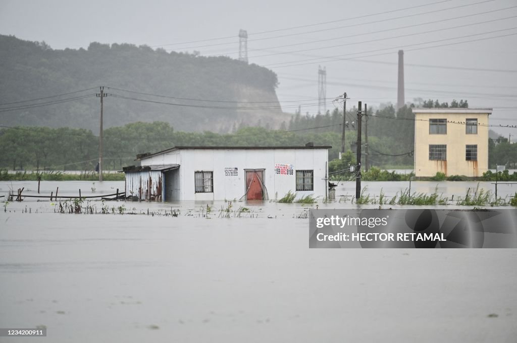 CHINA-WEATHER-TYPHOON-IN-FA