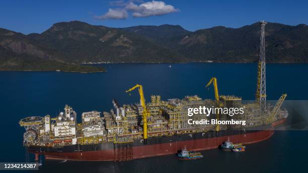 Floating Storage Offloading Floating Production Storage Offloading Photos and Premium High Res ...