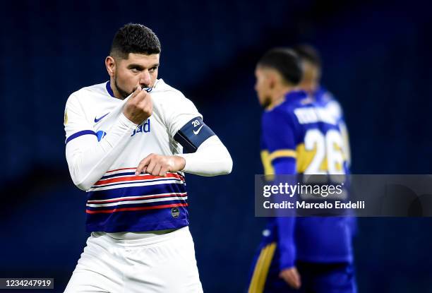 Nestor Ortigoza of San Lorenzo celebrates after scoring the second goal of his team during a match between Boca Juniors and San Lorenzo as part of...