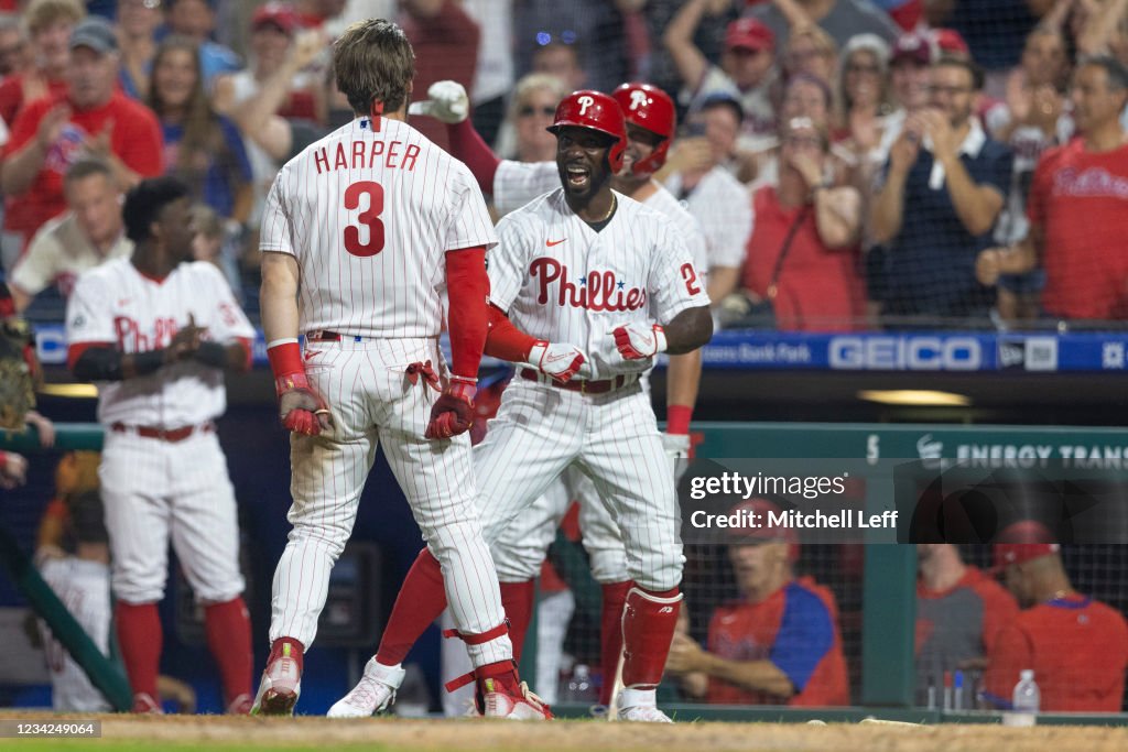 Washington Nationals v Philadelphia Phillies