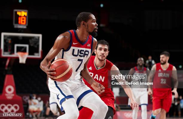 Kevin Wayne Durant of USA controls the ball during the Basketball Preliminary Round Group A Match between United States and Islamic Republic of Iran...