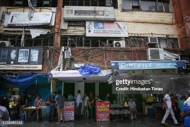 Gaffar Pyaro Gaffar Market Photos and Premium High Res Pictures - Getty Images
