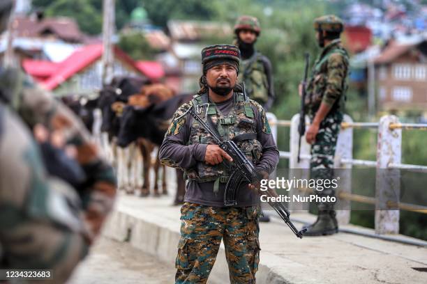 Indian army soldiers, CRPF and Jammu Kashmir police near the site where militants lobbed Grenade on security forces in which 2 CRPF Jawans and 1...