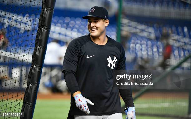 Fl Rizzo 23,825 New York Yankees Practice Stock Photos, High-Res Pictures, and ...