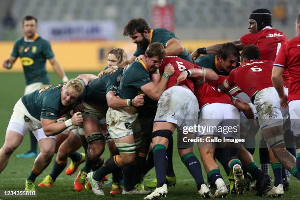 Lood de Jager of South Africa marshals the maul during the 2nd Test between South Africa and the British & Irish Lions at Cape Town stadium on July...